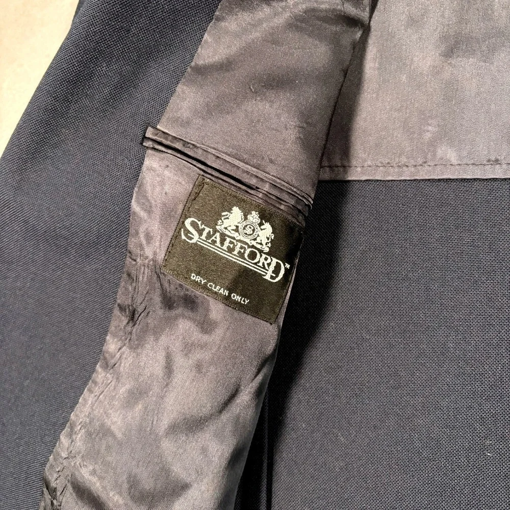 VTG Stafford Navy Blue Sport Coat Blazer Gold Crest Buttons 42R Ivy League